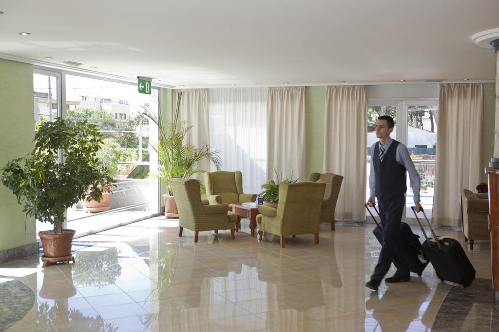 Hotel Cristobal Colon プラヤ・デ・パルマ エクステリア 写真